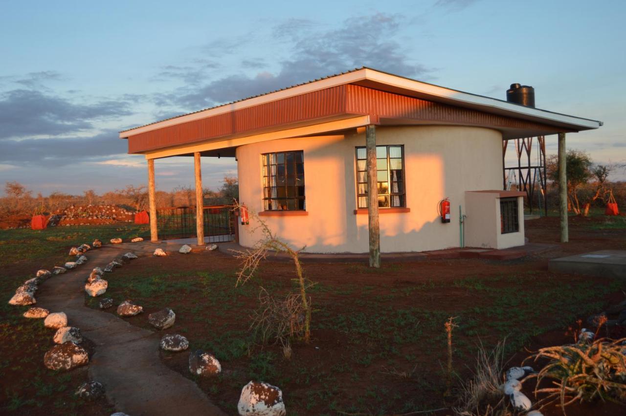 Wild Amboseli Ndovu Cottage. Exteriör bild